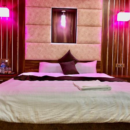 Hotel Hot Pot, Dhangadhi Екстер'єр фото